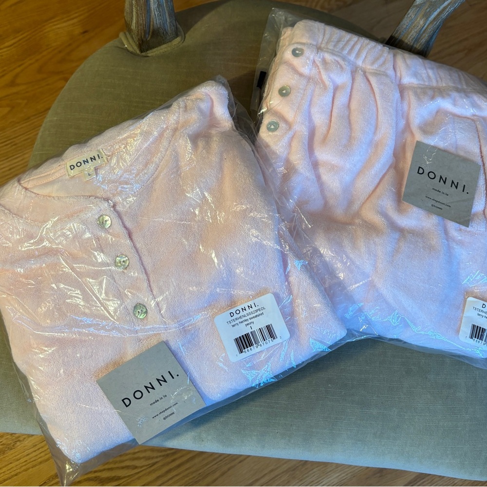 Madewell Donni NWT Luxe Terry Henley Sweatpants And Sweatshirt SET Pink- LARGE - Picture 2 of 8